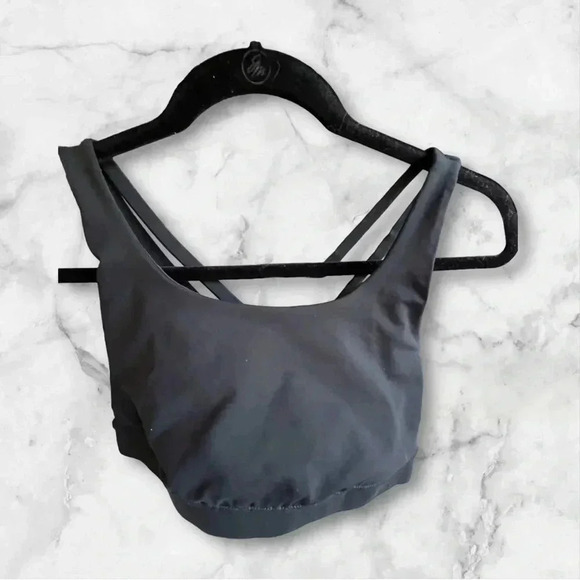 lululemon athletica Other - Lululemon Sports Bra - Size 6